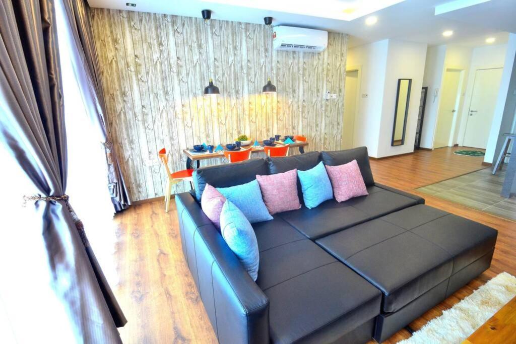 Vivacity Jazz Suite New Luxury Cozy Home A13 Kuching Bagian luar foto
