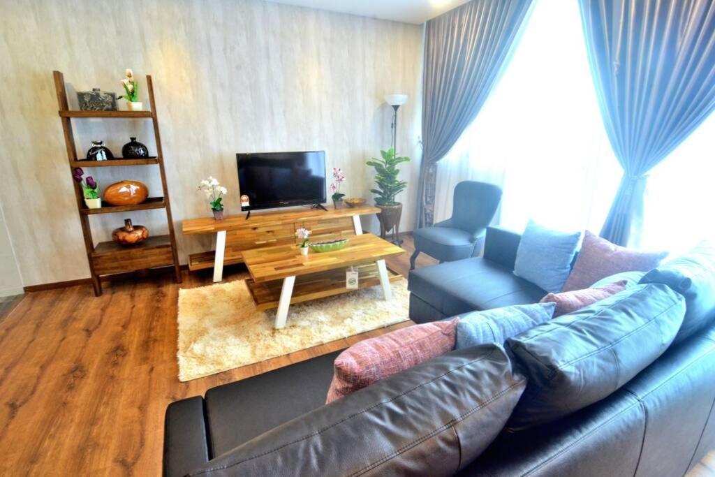 Vivacity Jazz Suite New Luxury Cozy Home A13 Kuching Bagian luar foto